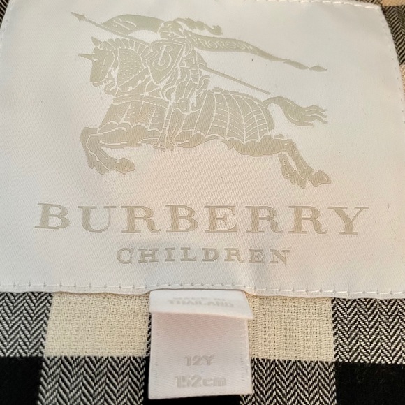 BURBERRY TRENCH COAT - Picture 7 of 12